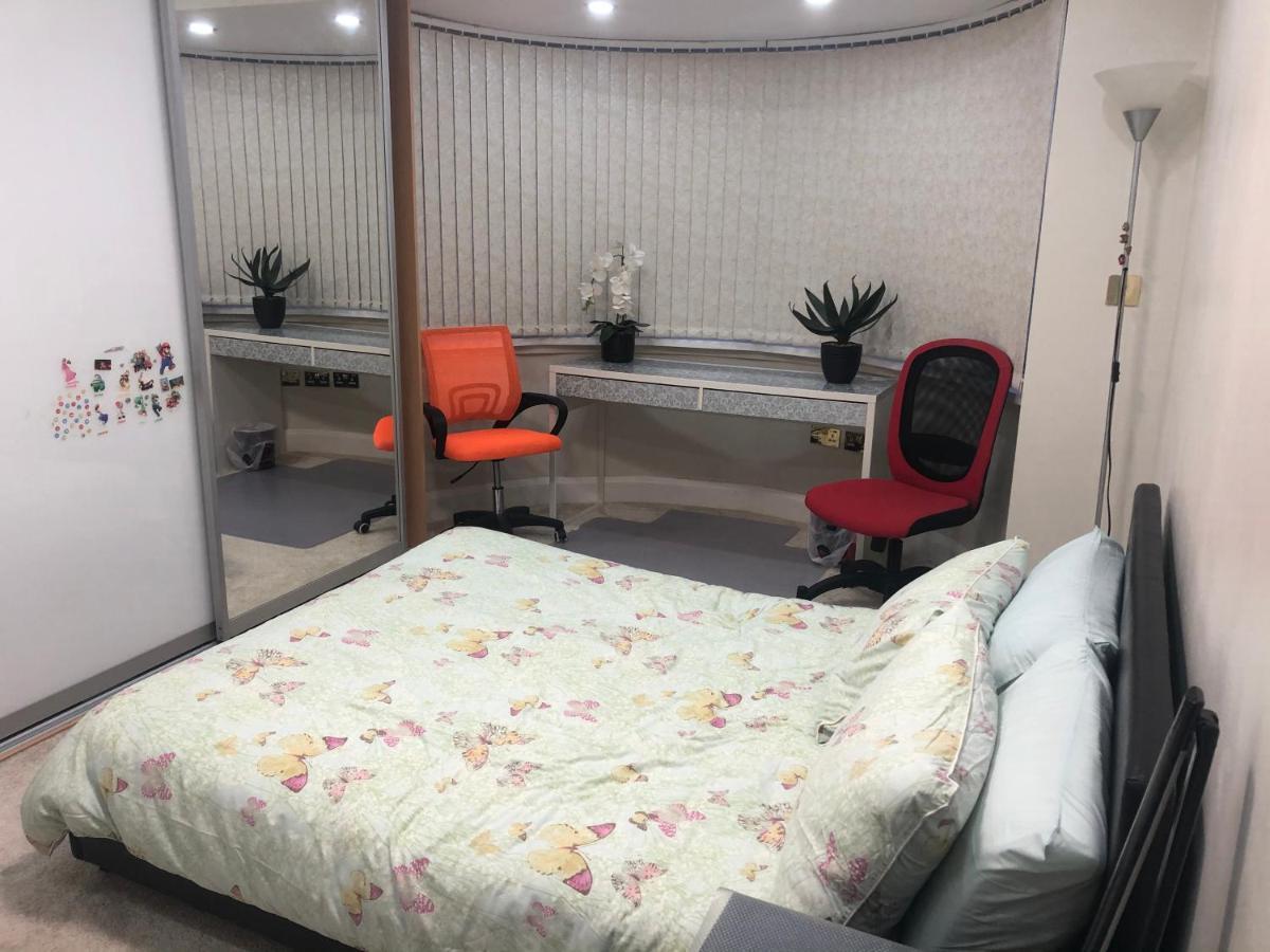 Lyndon B&B 索利赫尔 外观 照片